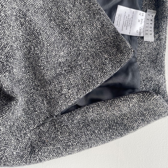 Grey Herringbone Tweed Wool and Silk Pants - Picture 6 of 8